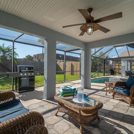 Oceanview Haven - 2Br Beach Townhome With Patio, Shared Heated Pool Steps From Paradise Beach Park! Melbourne Exterior photo