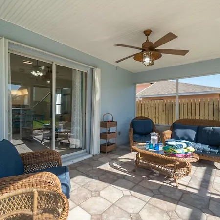 Oceanview Haven - 2Br Beach Townhome With Patio, Shared Heated Pool Steps From Paradise Beach Park! Melbourne Exterior photo