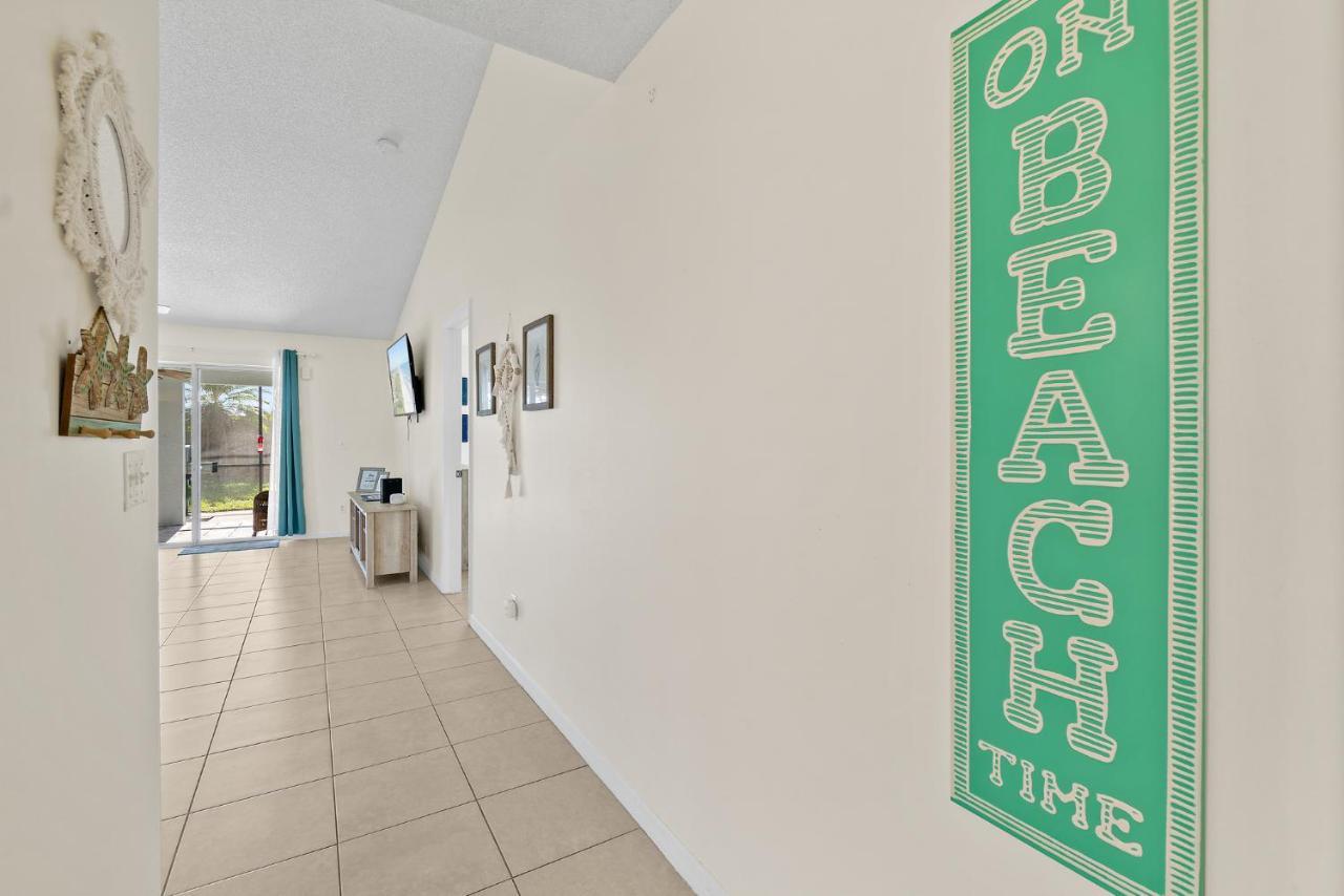 Holiday home Oceanview Haven - 2br Townhome With Patio, Shared Heated Pool Steps From Paradise Park!